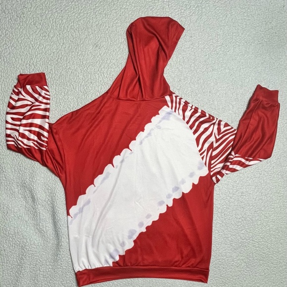 Yellowstone Graphic Hoodie - Picture 3 of 10